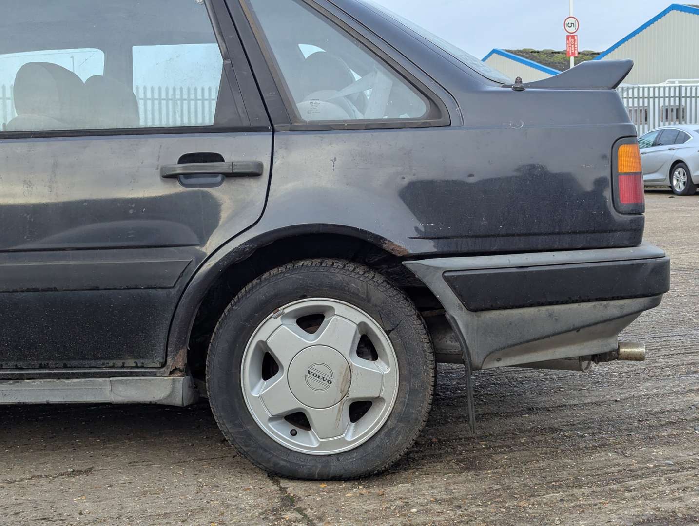 <p>1989 VOLVO 440 GLT</p>