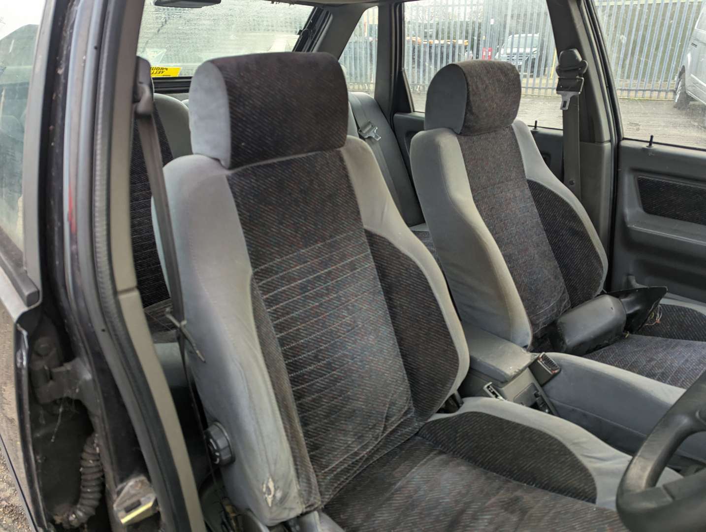 <p>1989 VOLVO 440 GLT</p>