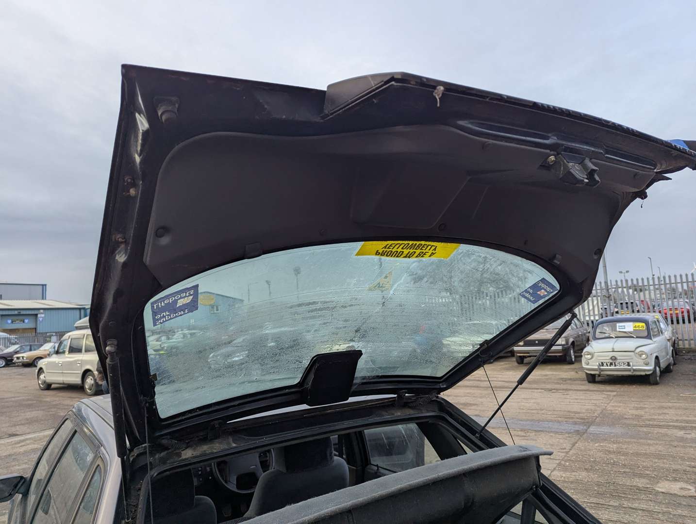 <p>1989 VOLVO 440 GLT</p>