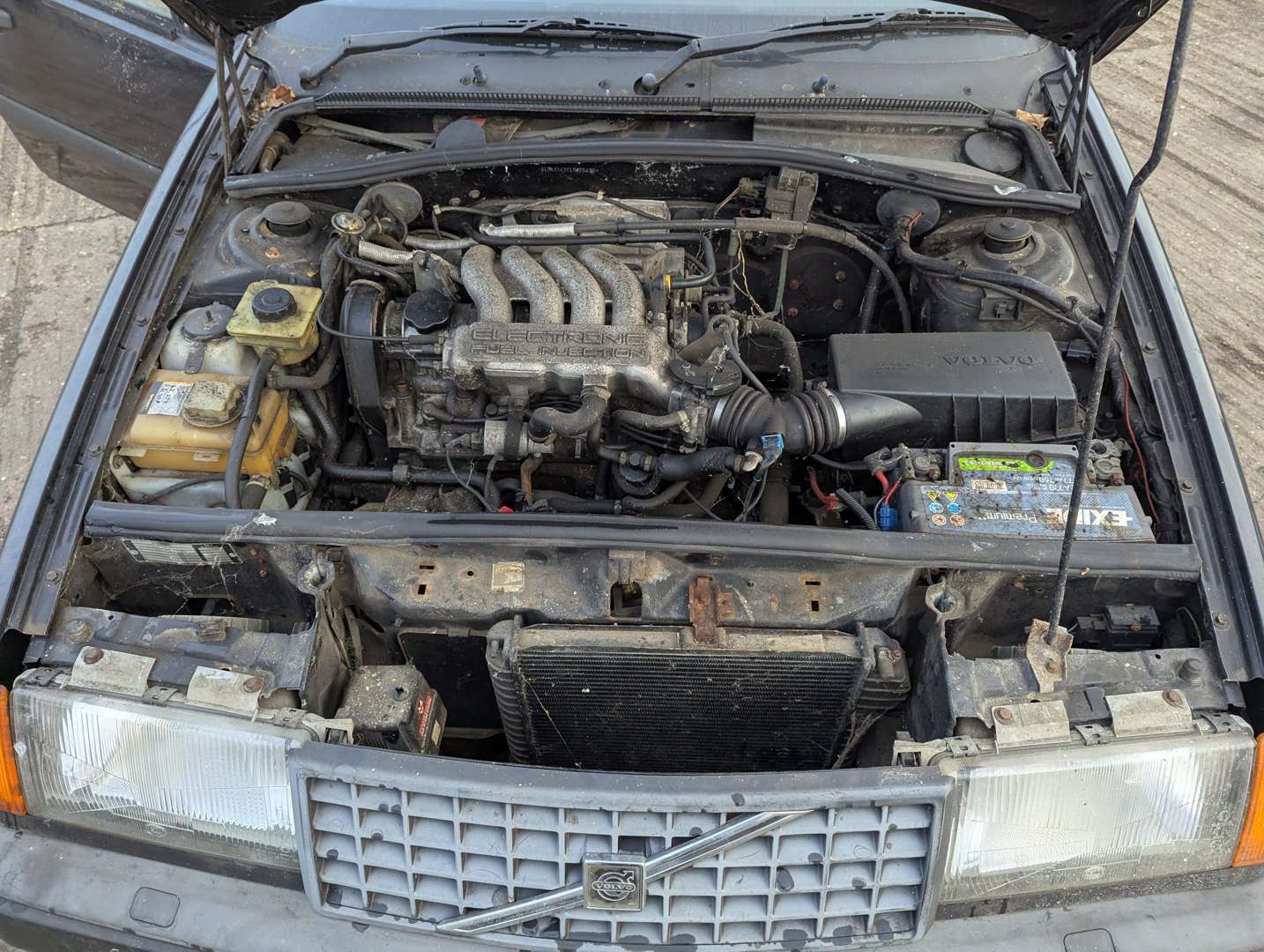 <p>1989 VOLVO 440 GLT</p>