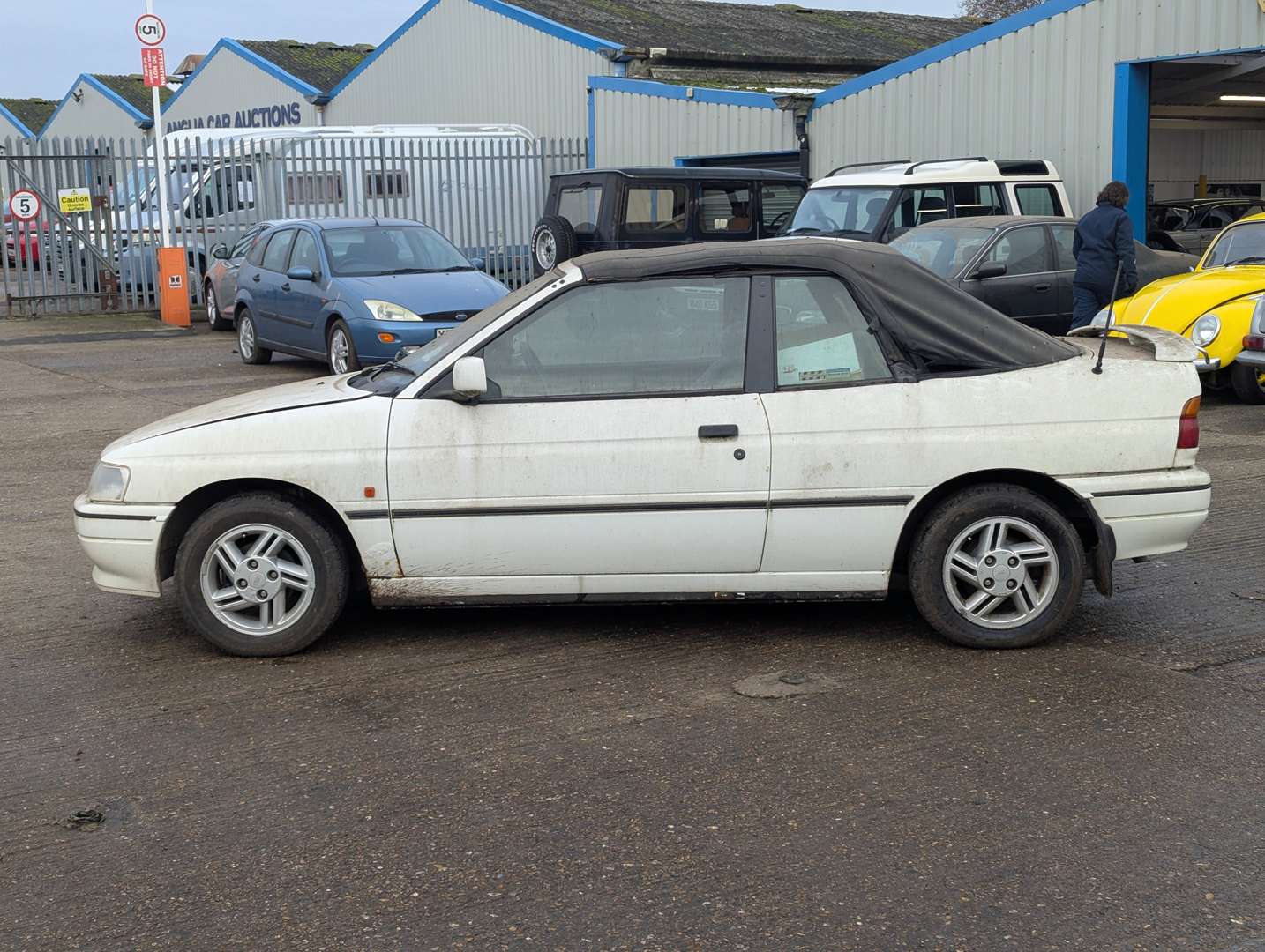 <p>1991 FORD ESCORT 1.6 I CABRIOLET</p>