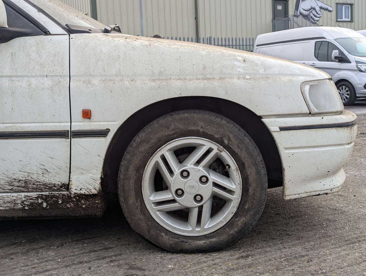 <p>1991 FORD ESCORT 1.6 I CABRIOLET</p>