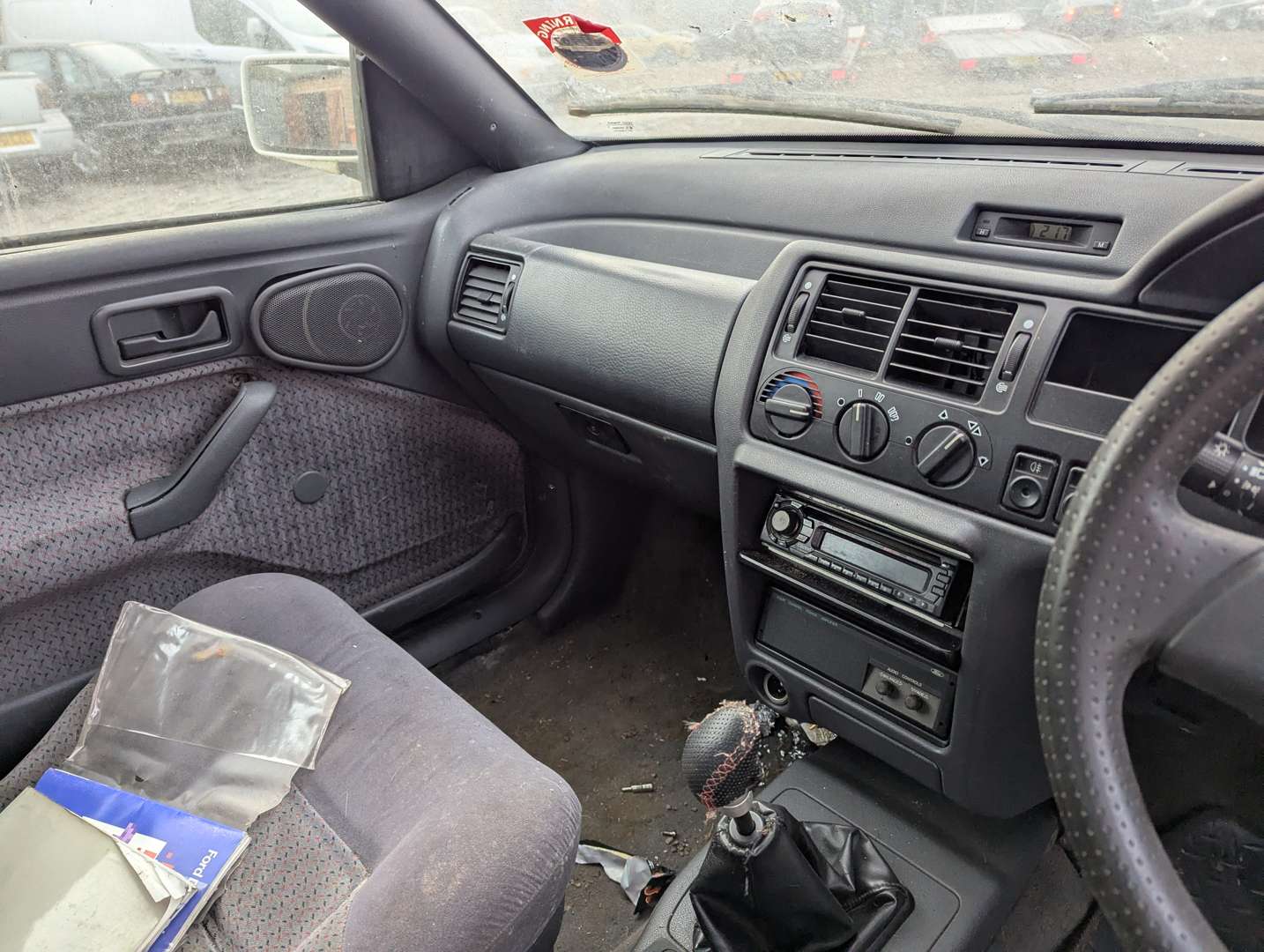 <p>1991 FORD ESCORT 1.6 I CABRIOLET</p>