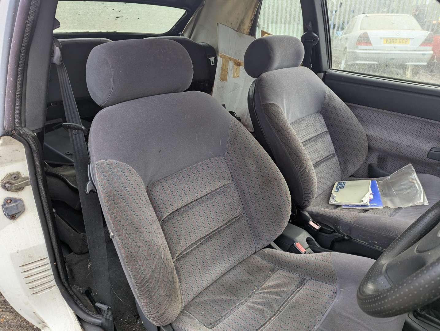 <p>1991 FORD ESCORT 1.6 I CABRIOLET</p>