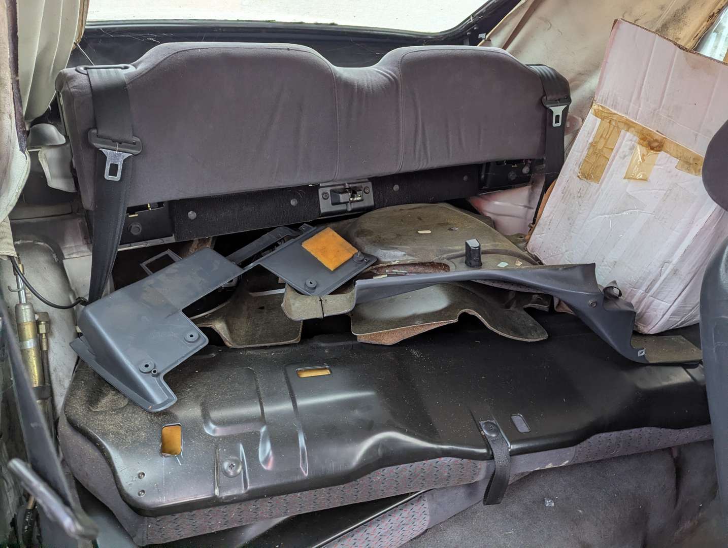 <p>1991 FORD ESCORT 1.6 I CABRIOLET</p>