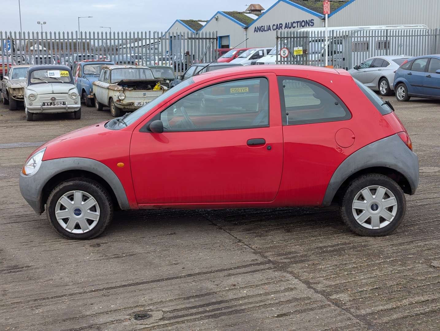 <p>2006 FORD KA DESIGN</p>
