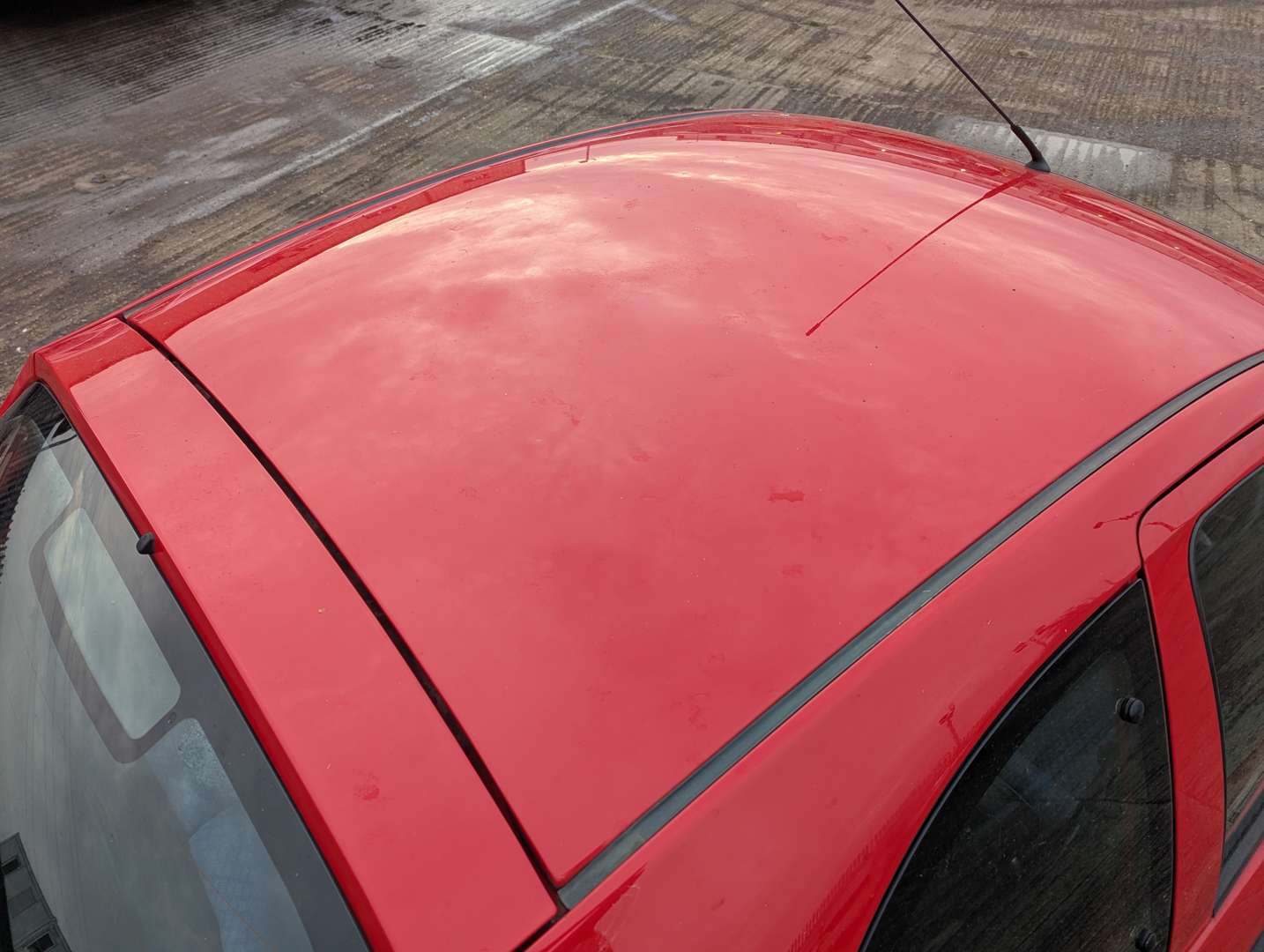 <p>2006 FORD KA DESIGN</p>