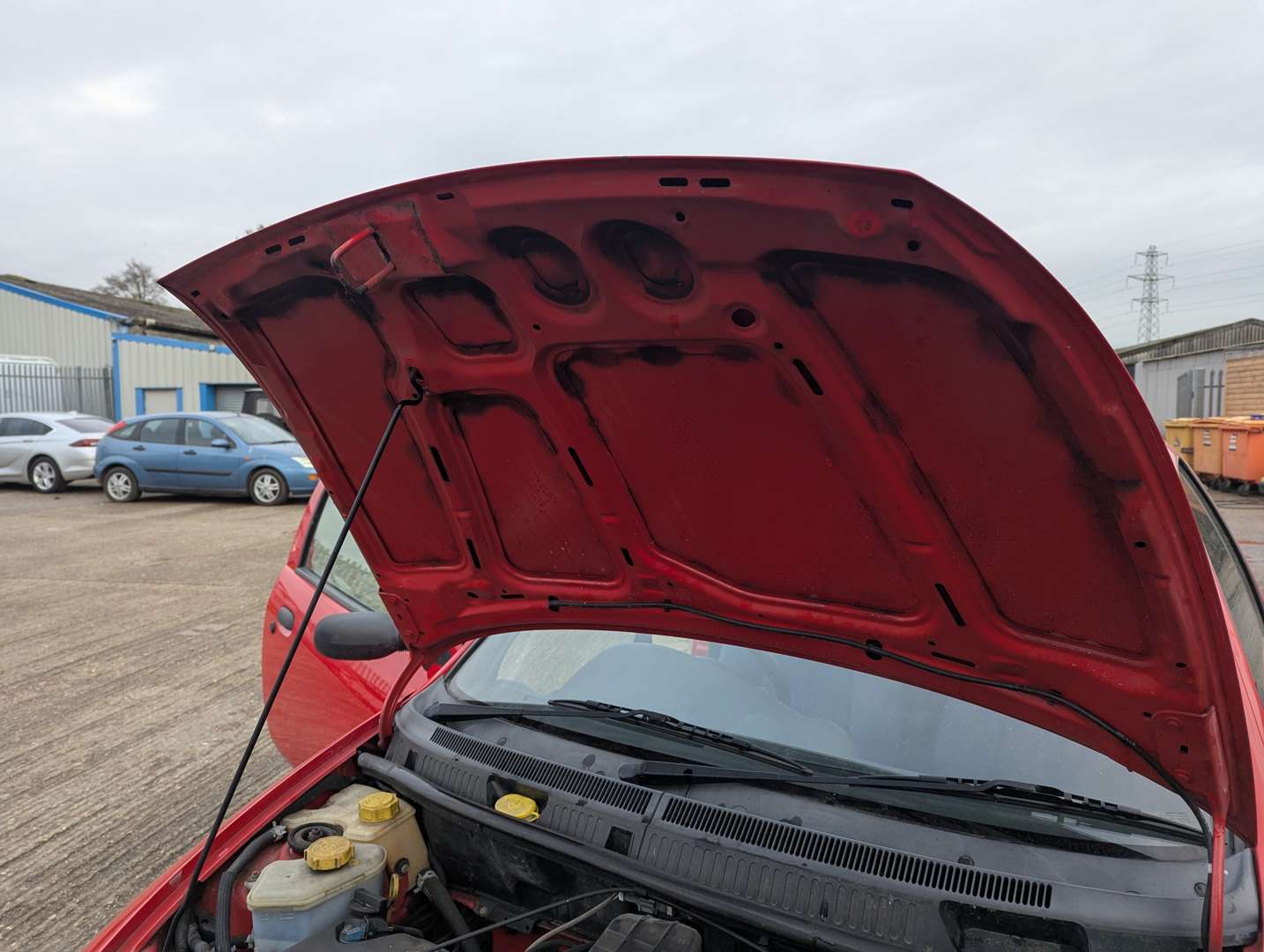 <p>2006 FORD KA DESIGN</p>