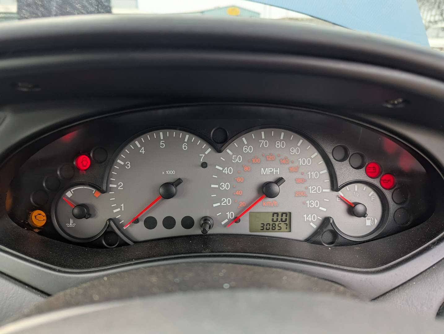 <p>2000 FORD FOCUS 1.8 ZETEC</p>