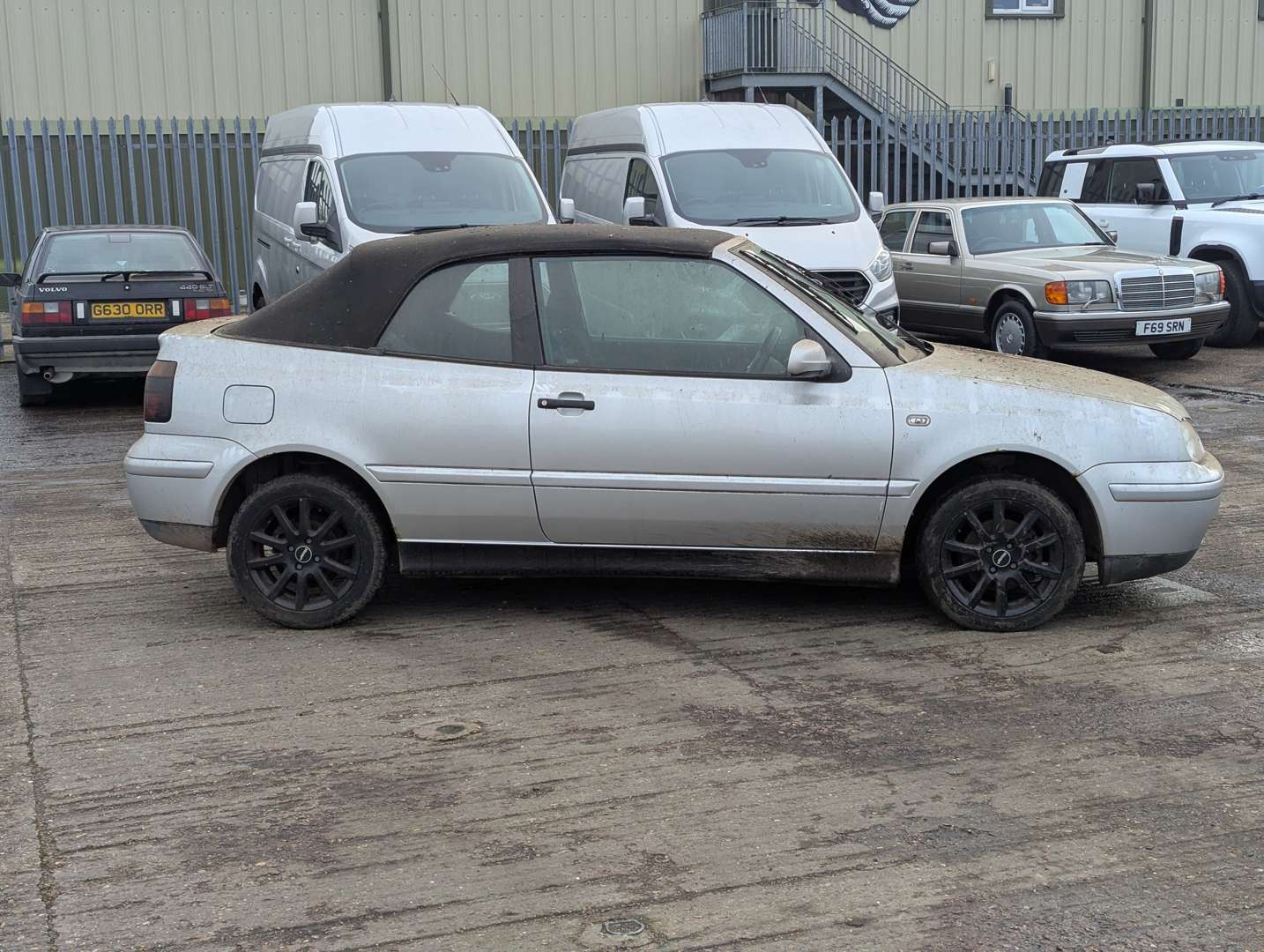 <p>2001 VW GOLF CABRIOLET AVANTGARDE</p>