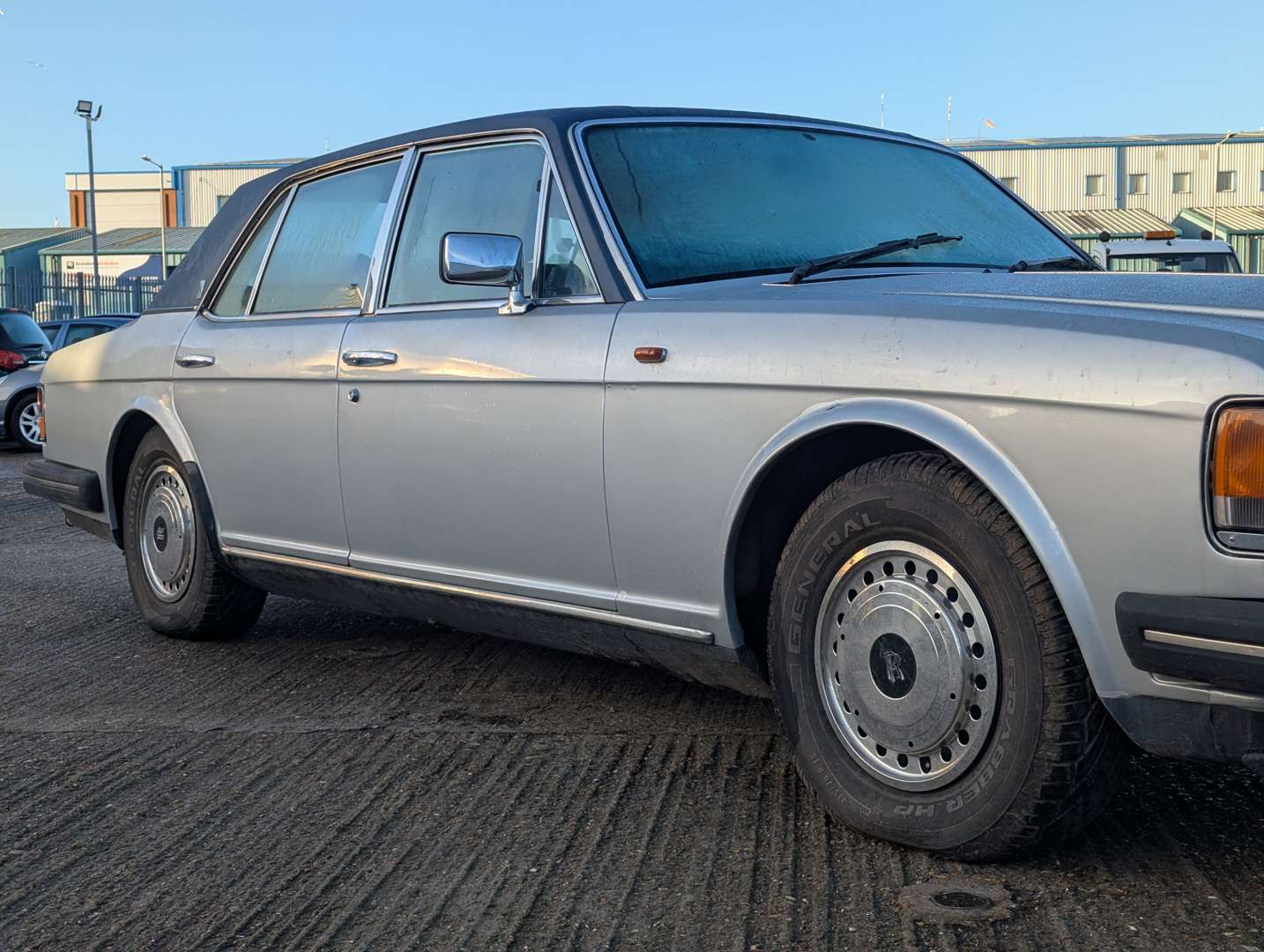 <p>1985 ROLLS ROYCE SILVER SPIRIT</p>