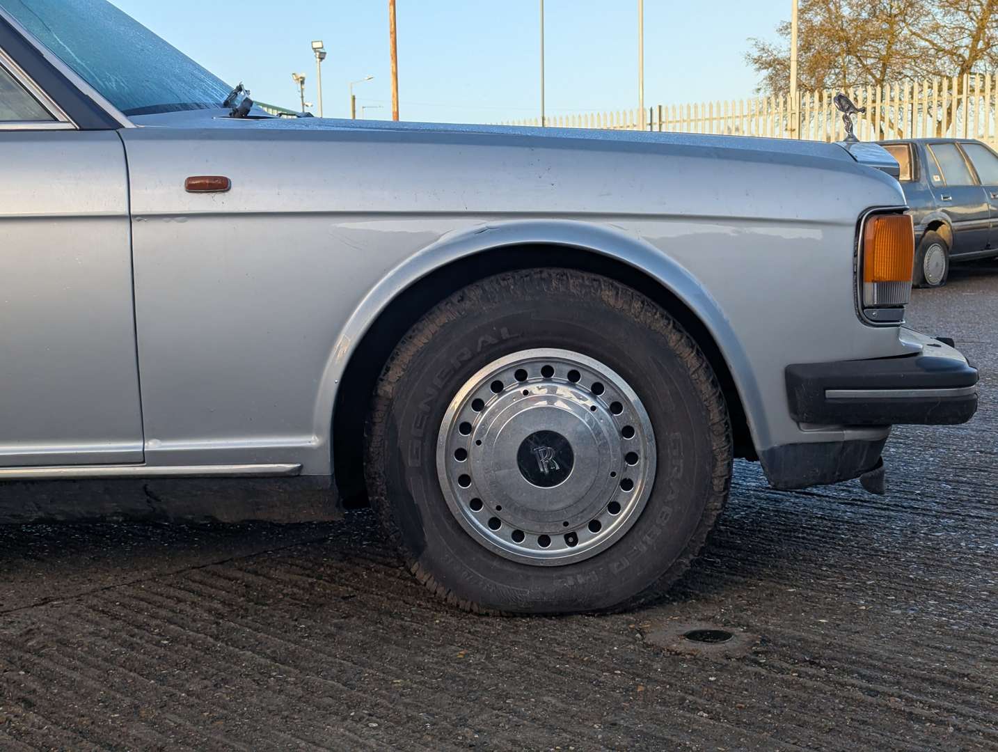 <p>1985 ROLLS ROYCE SILVER SPIRIT</p>