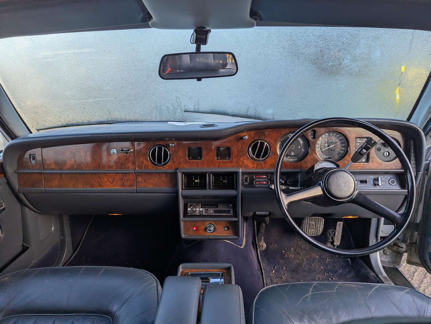 <p>1985 ROLLS ROYCE SILVER SPIRIT</p>