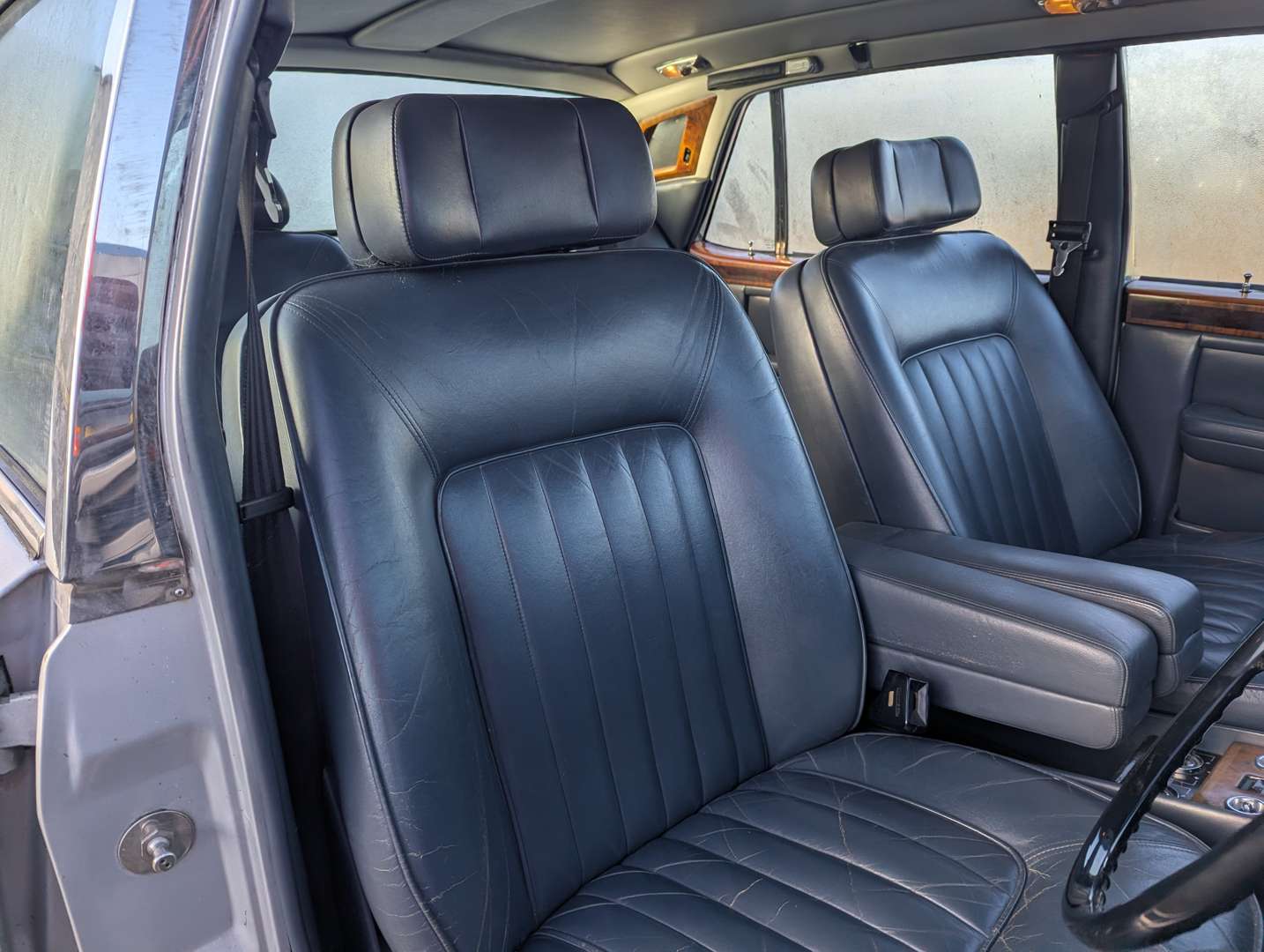 <p>1985 ROLLS ROYCE SILVER SPIRIT</p>