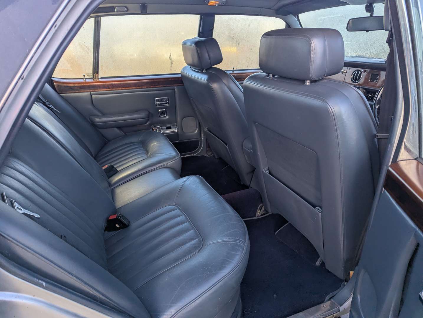 <p>1985 ROLLS ROYCE SILVER SPIRIT</p>