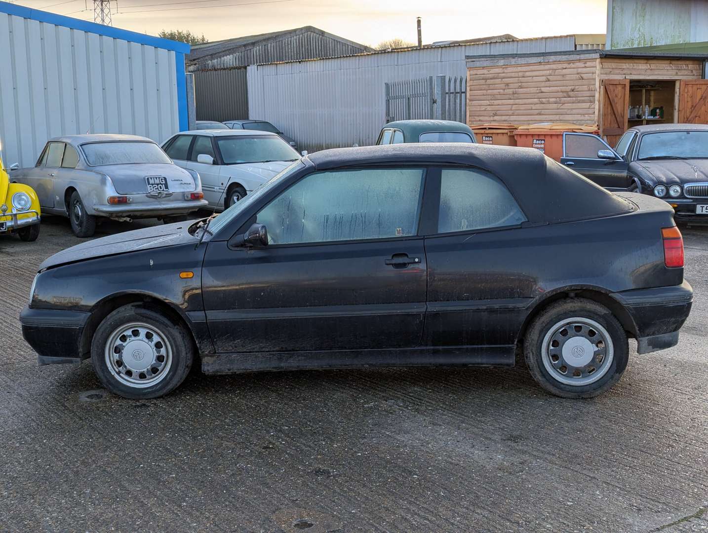 <p>1997 VW GOLF CABRIOLET</p>