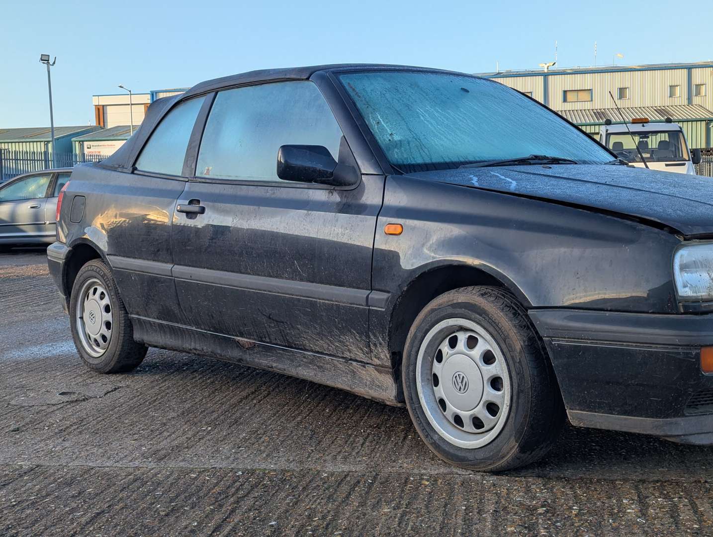 <p>1997 VW GOLF CABRIOLET</p>