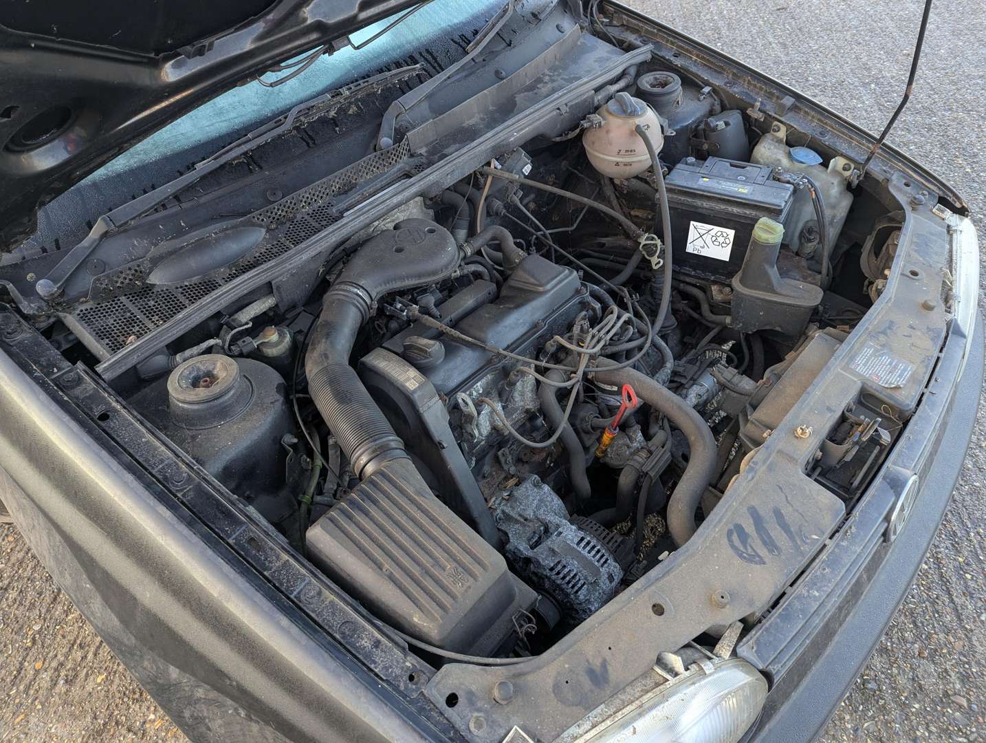 <p>1997 VW GOLF CABRIOLET</p>