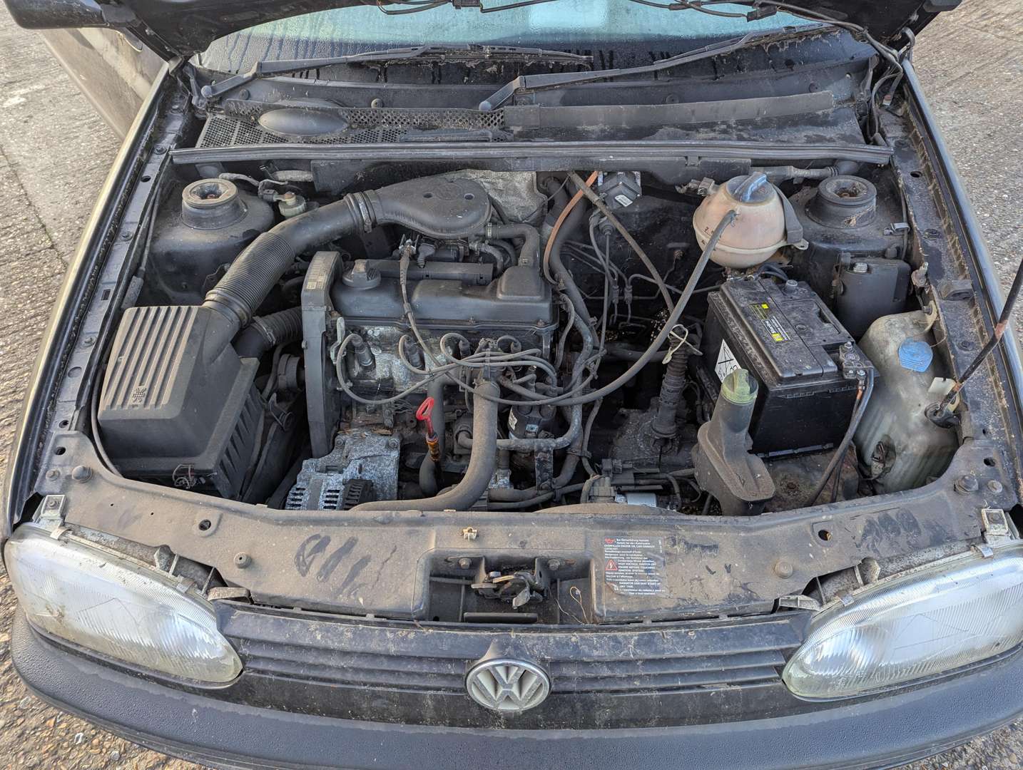 <p>1997 VW GOLF CABRIOLET</p>