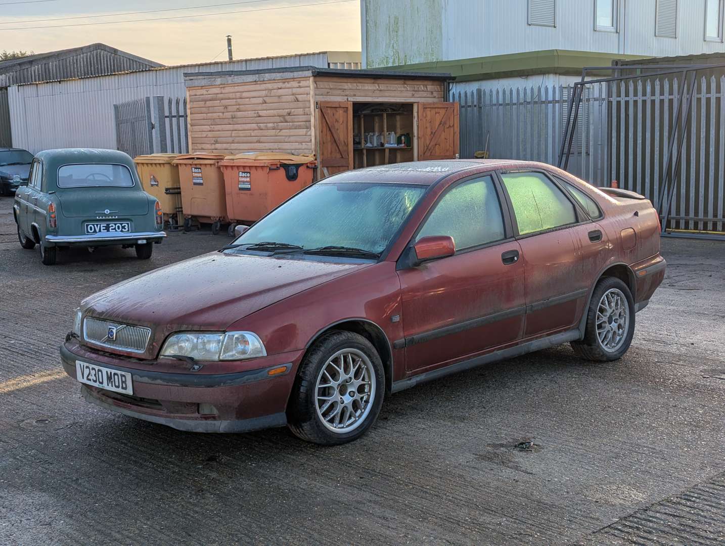 <p>1999 VOLVO S40 T4 SE AUTO</p>