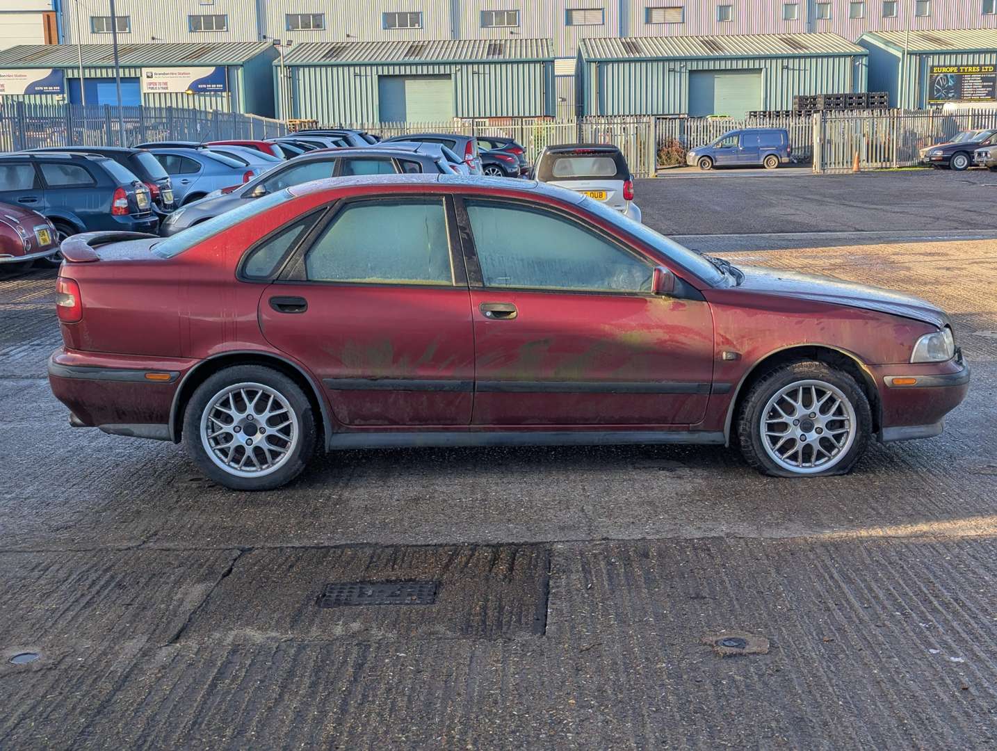 <p>1999 VOLVO S40 T4 SE AUTO</p>