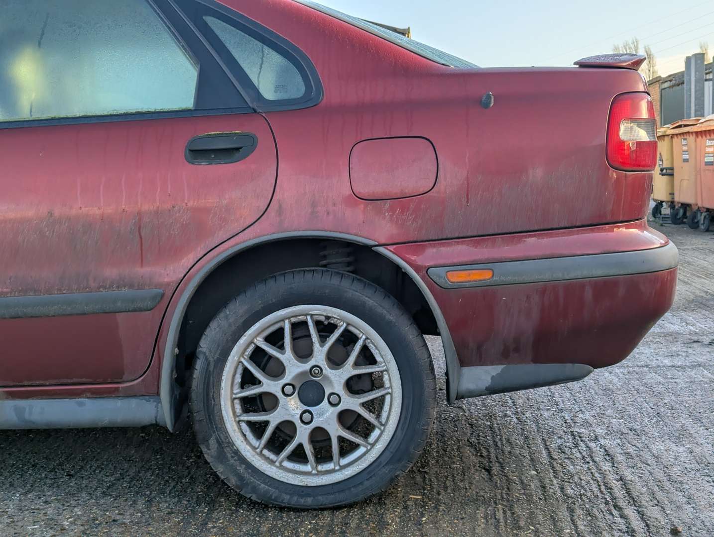 <p>1999 VOLVO S40 T4 SE AUTO</p>