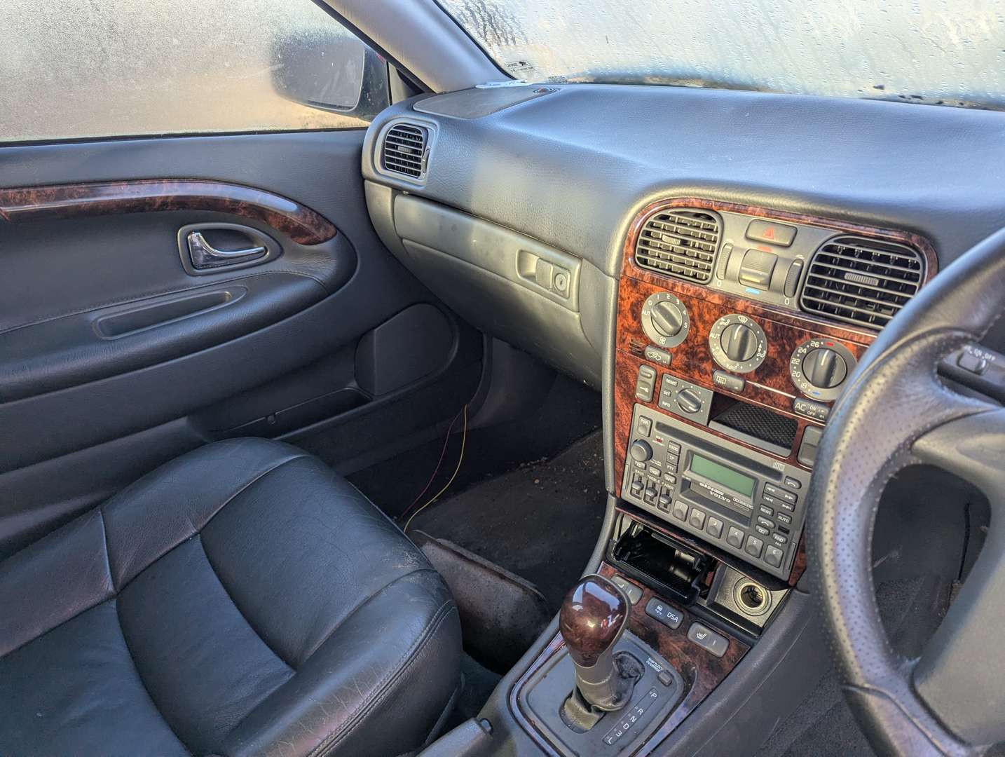 <p>1999 VOLVO S40 T4 SE AUTO</p>