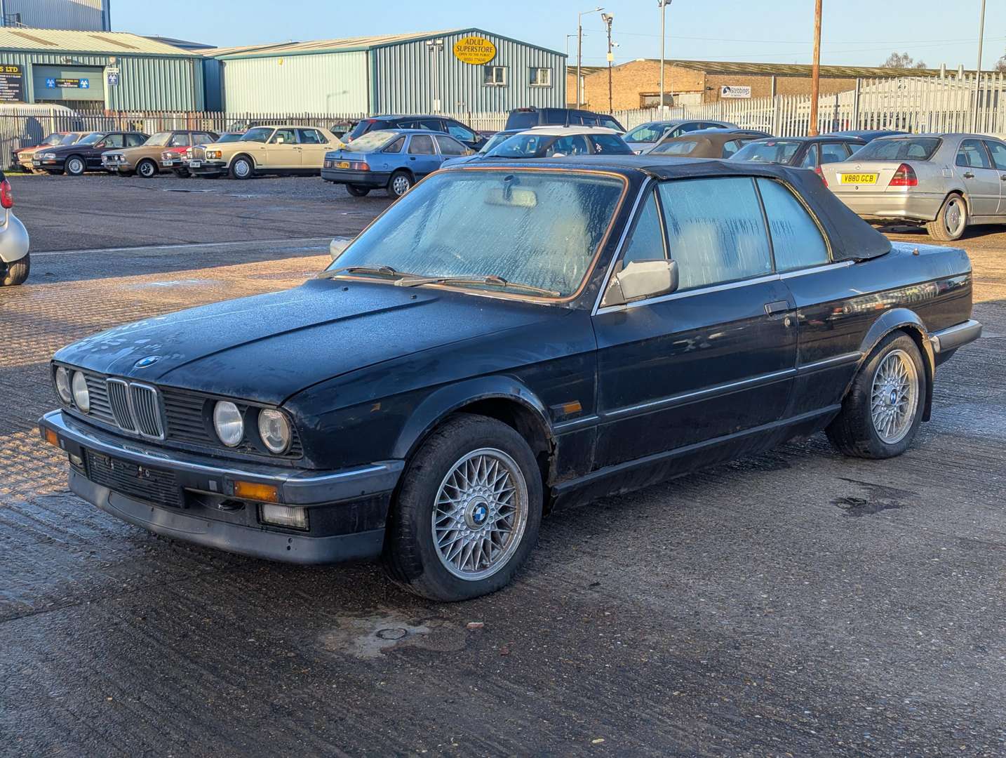 <p>1990 BMW E30 320I CONVERTIBLE</p>