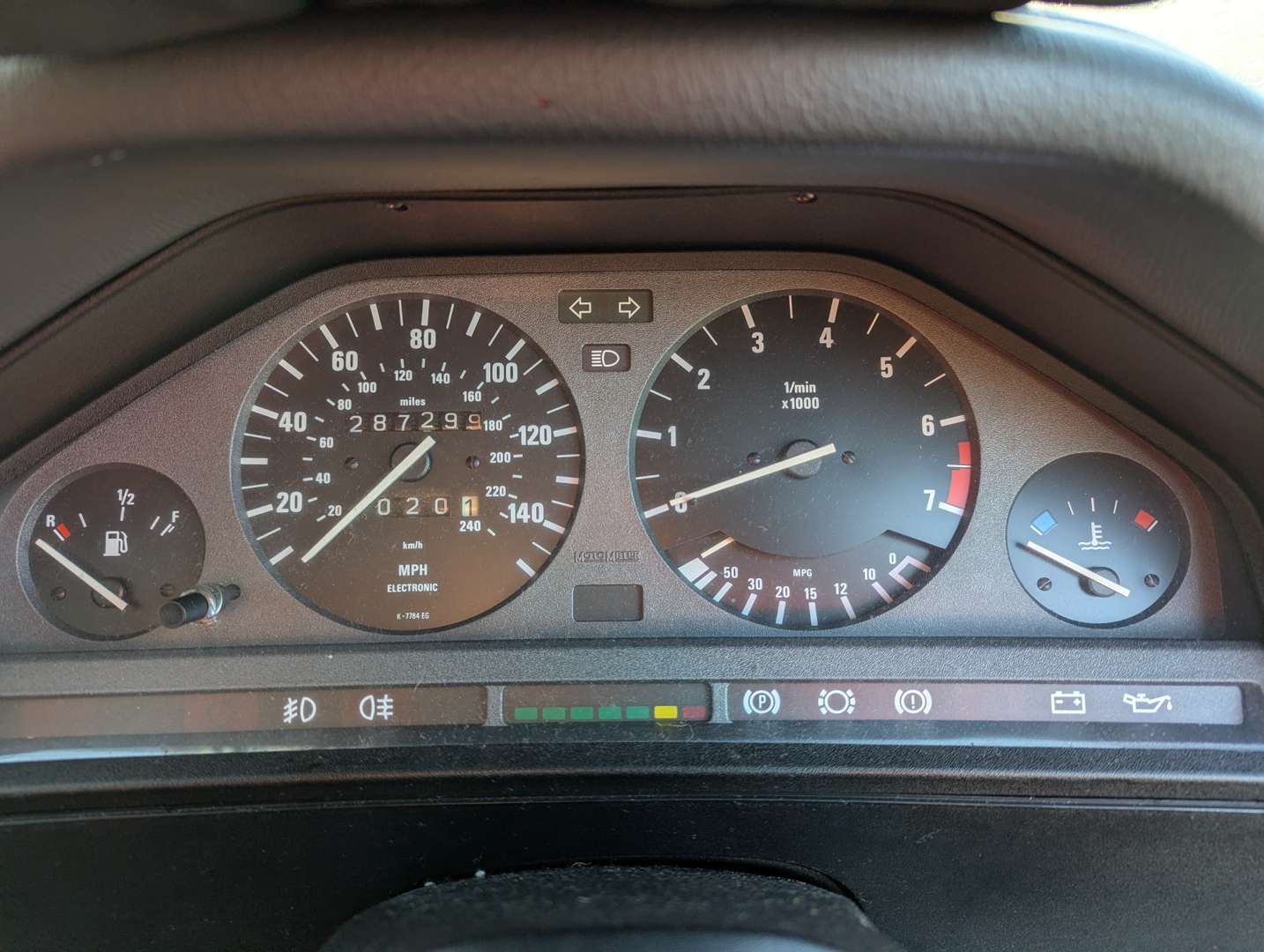 <p>1990 BMW E30 320I CONVERTIBLE</p>