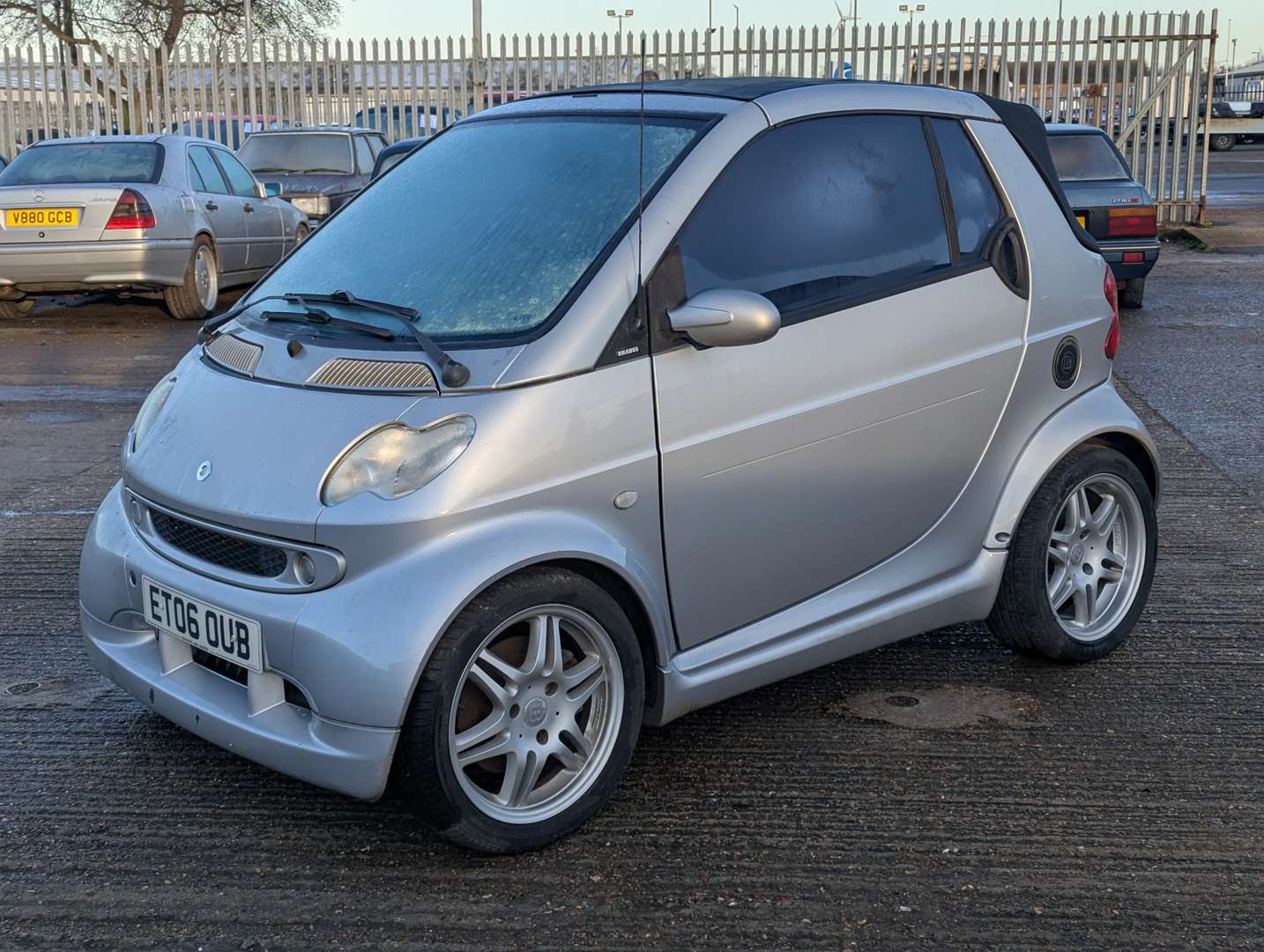 <p>2006 SMART FORTWO BRABUS 74 AUTO</p>