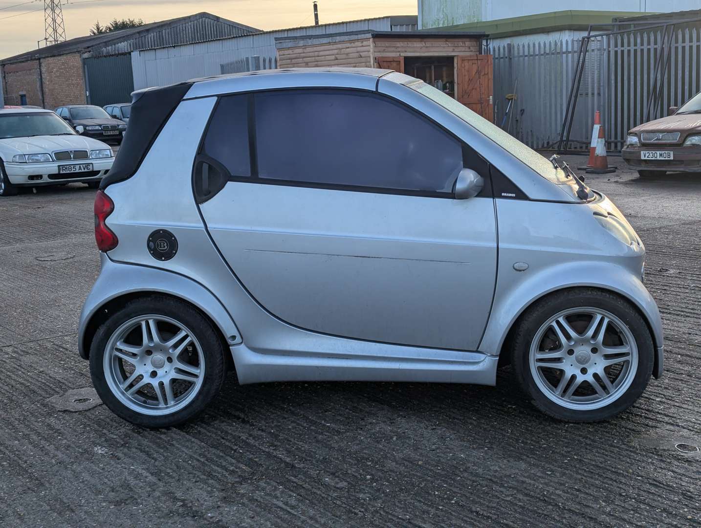 <p>2006 SMART FORTWO BRABUS 74 AUTO</p>