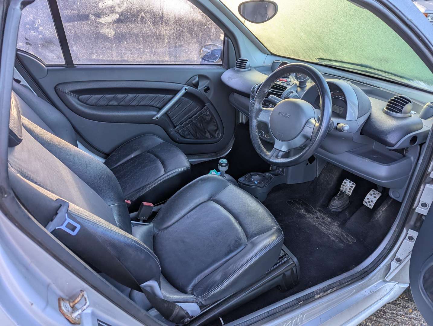 <p>2006 SMART FORTWO BRABUS 74 AUTO</p>