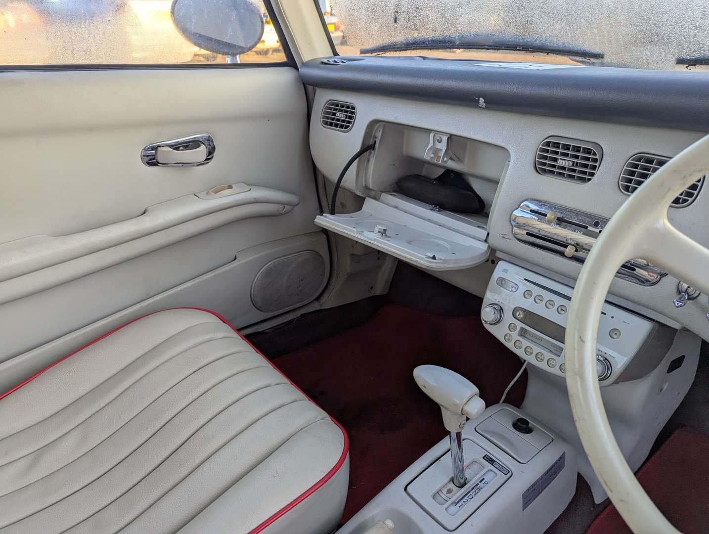 <p>1991 NISSAN FIGARO 1.0 AUTO</p>