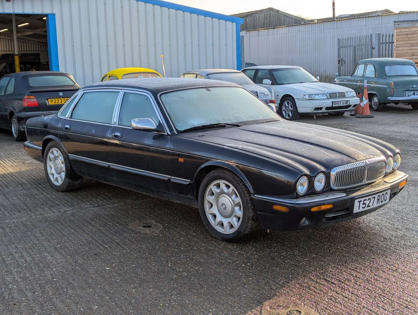 <p>1999 DAIMLER SUPER 4.0 V8 AUTO</p>