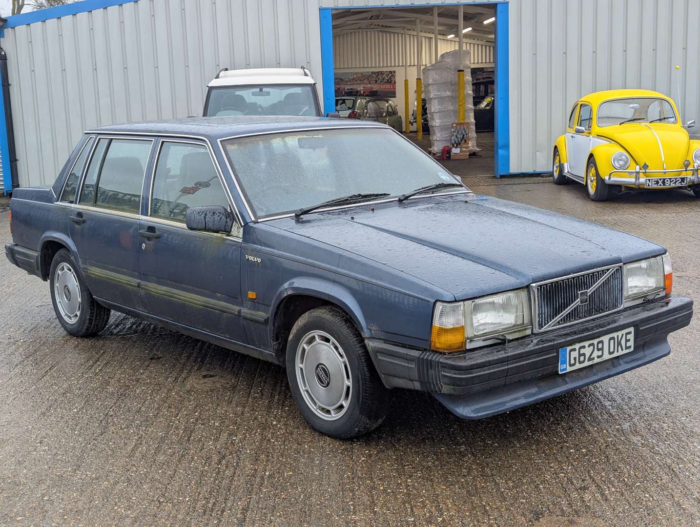 <p>1989 VOLVO 740 GLE AUTO</p>