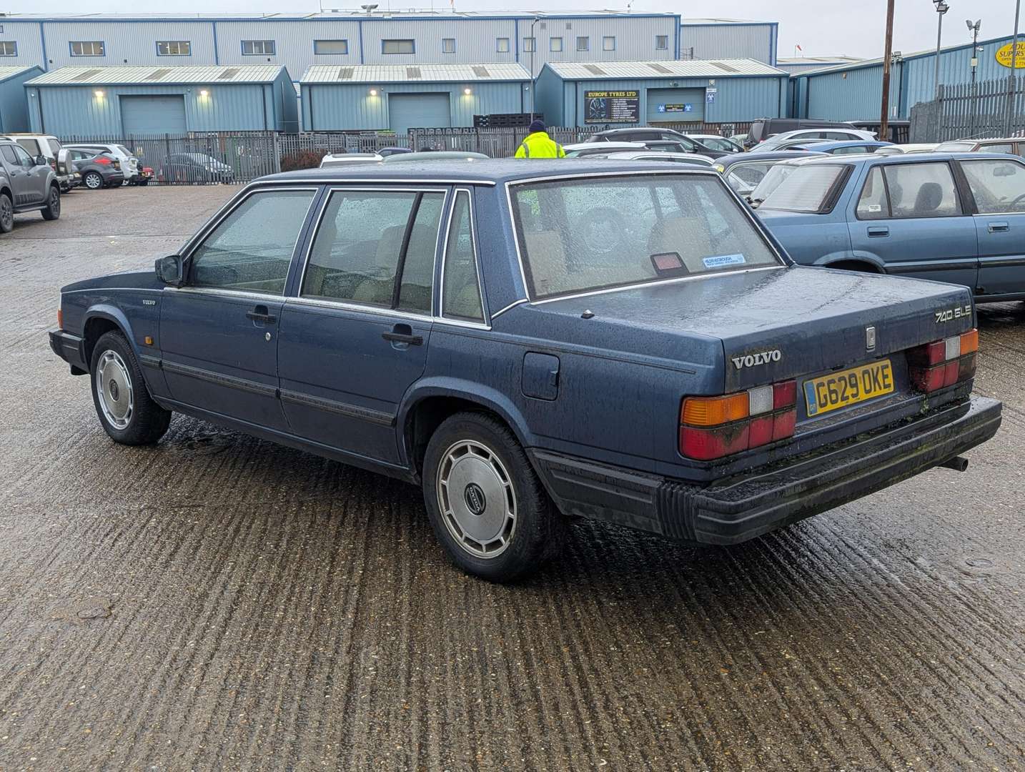 <p>1989 VOLVO 740 GLE AUTO</p>