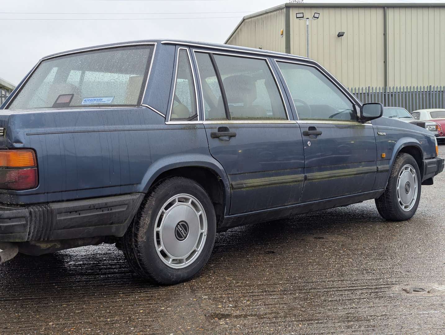 <p>1989 VOLVO 740 GLE AUTO</p>