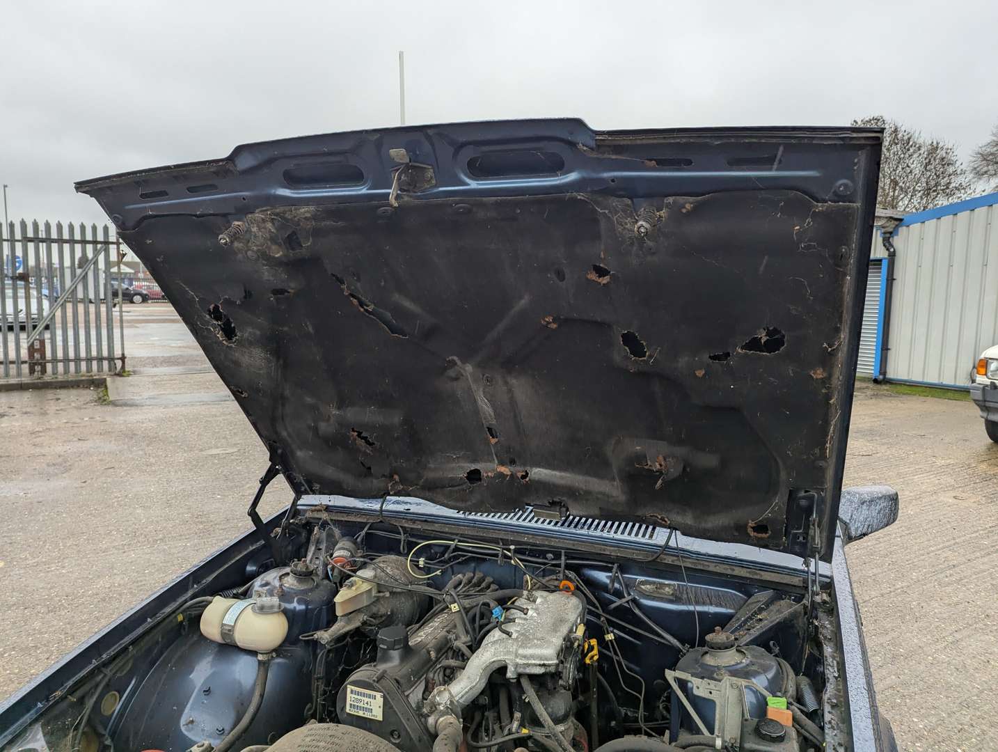 <p>1989 VOLVO 740 GLE AUTO</p>