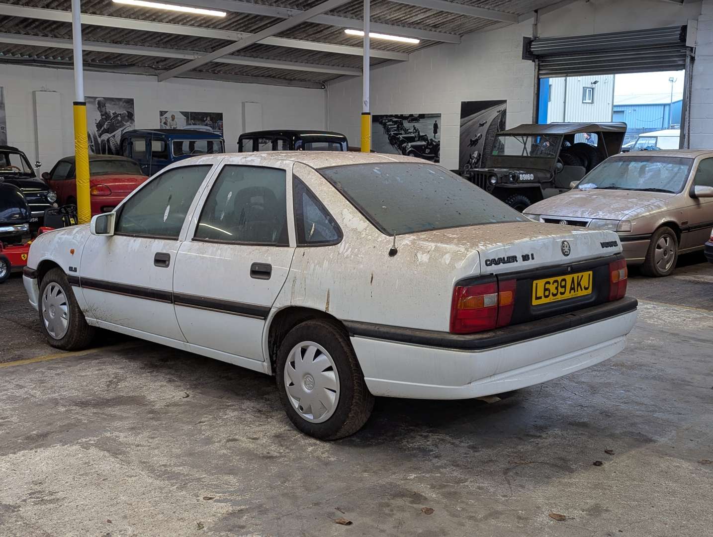 <p>1993 VAUXHALL CAVALIER GLS AUTO</p>