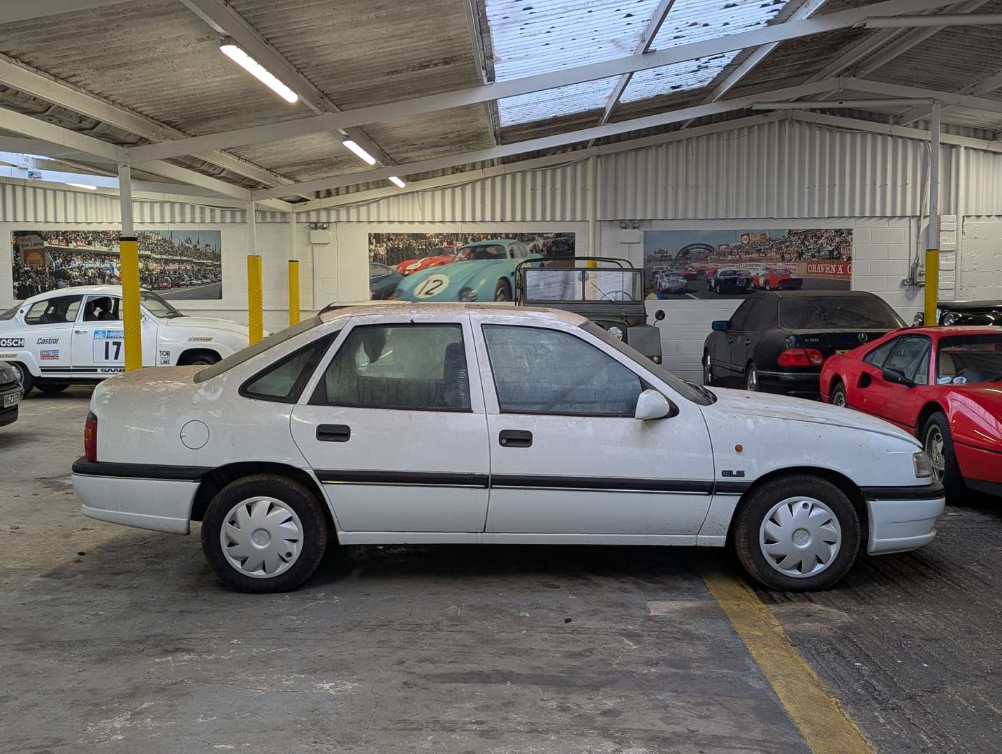 <p>1993 VAUXHALL CAVALIER GLS AUTO</p>