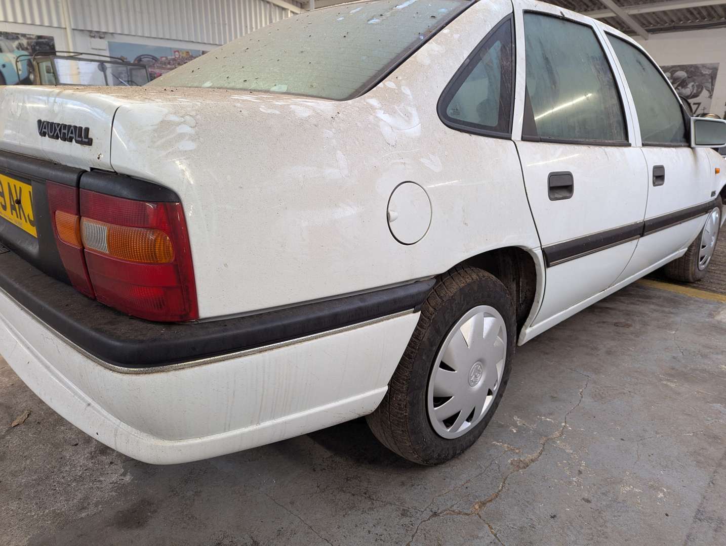 <p>1993 VAUXHALL CAVALIER GLS AUTO</p>