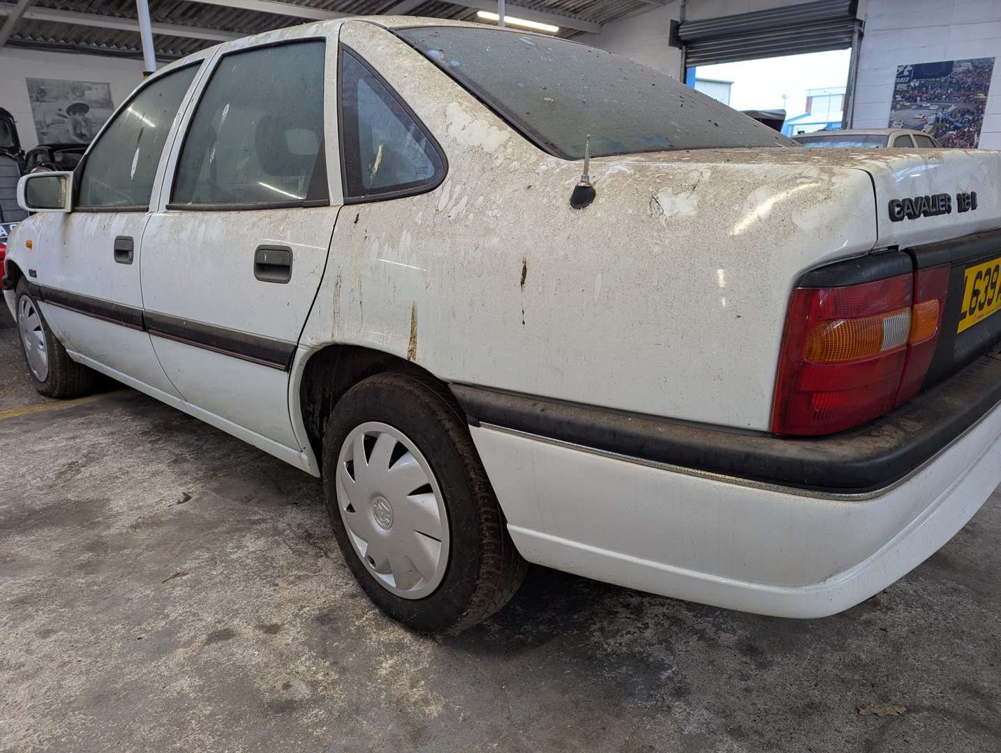 <p>1993 VAUXHALL CAVALIER GLS AUTO</p>