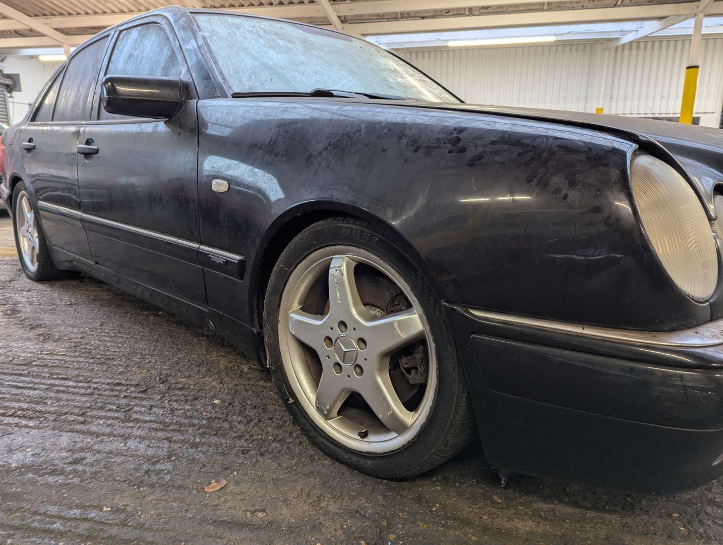 <p>1999 MERCEDES E55 AMG W210 AUTO</p>