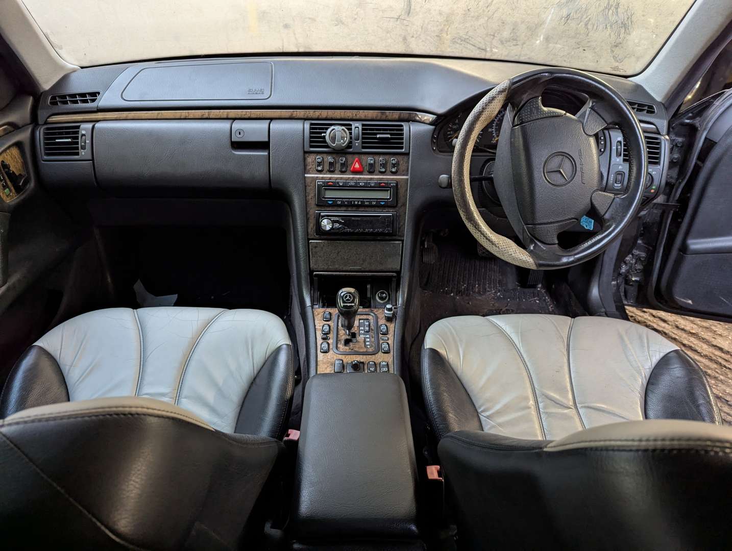 <p>1999 MERCEDES E55 AMG W210 AUTO</p>