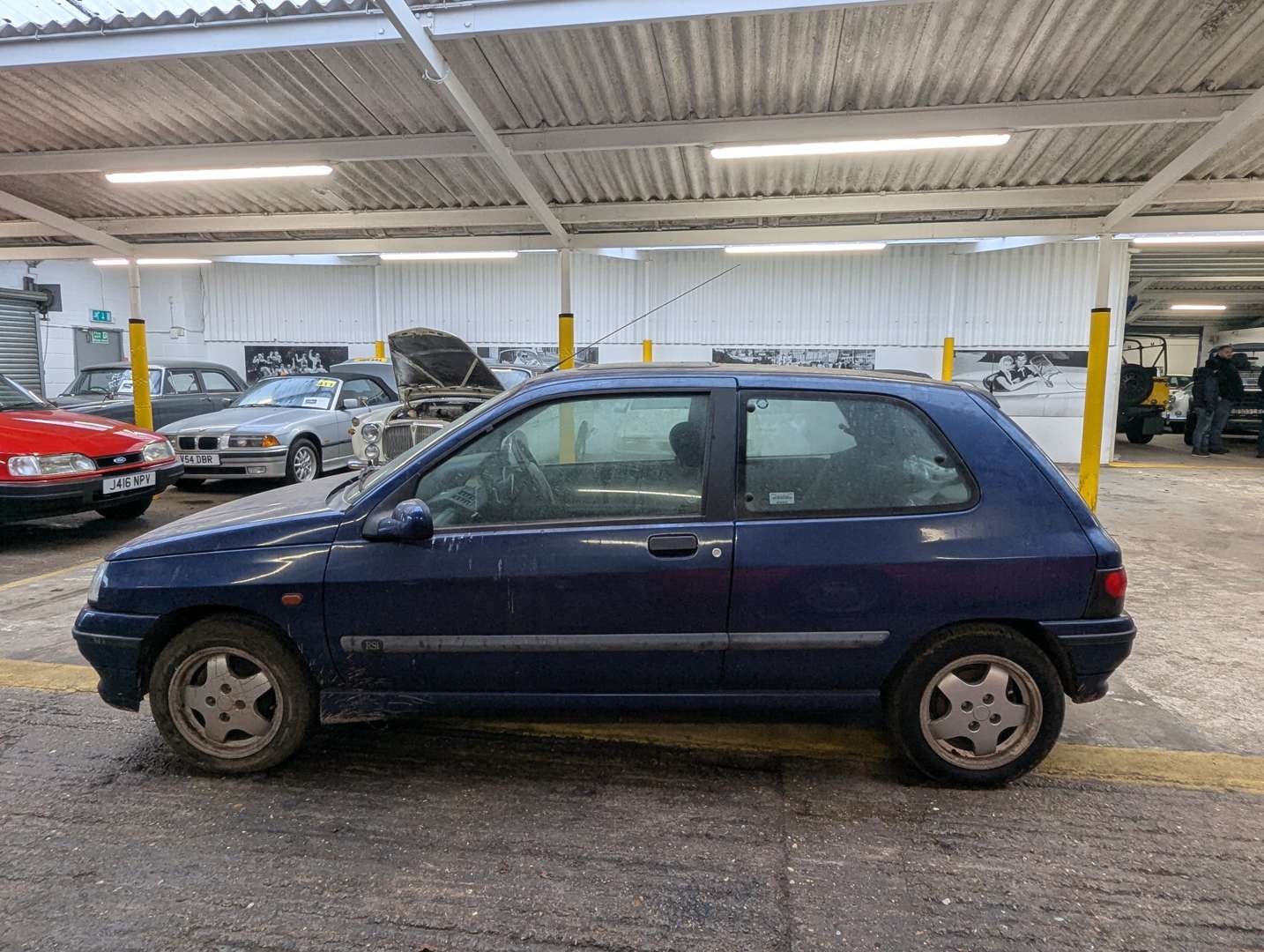 <p>1996 RENAULT CLIO RSI</p>