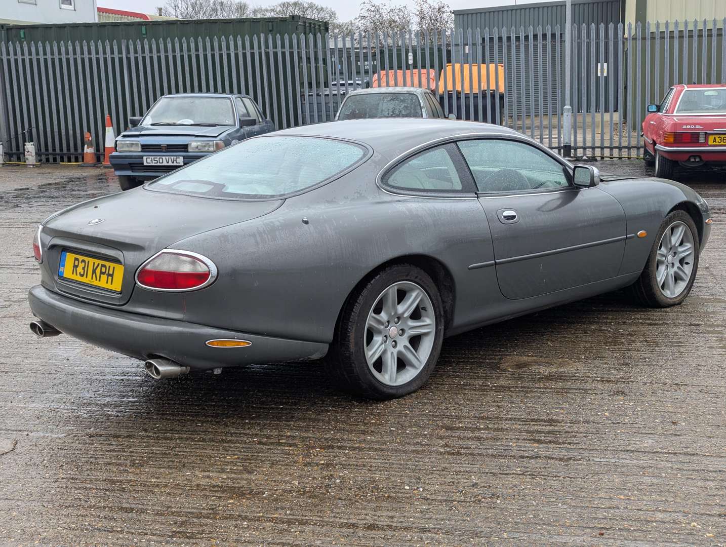 <p>1998 JAGUAR XK8 COUPE AUTO</p>