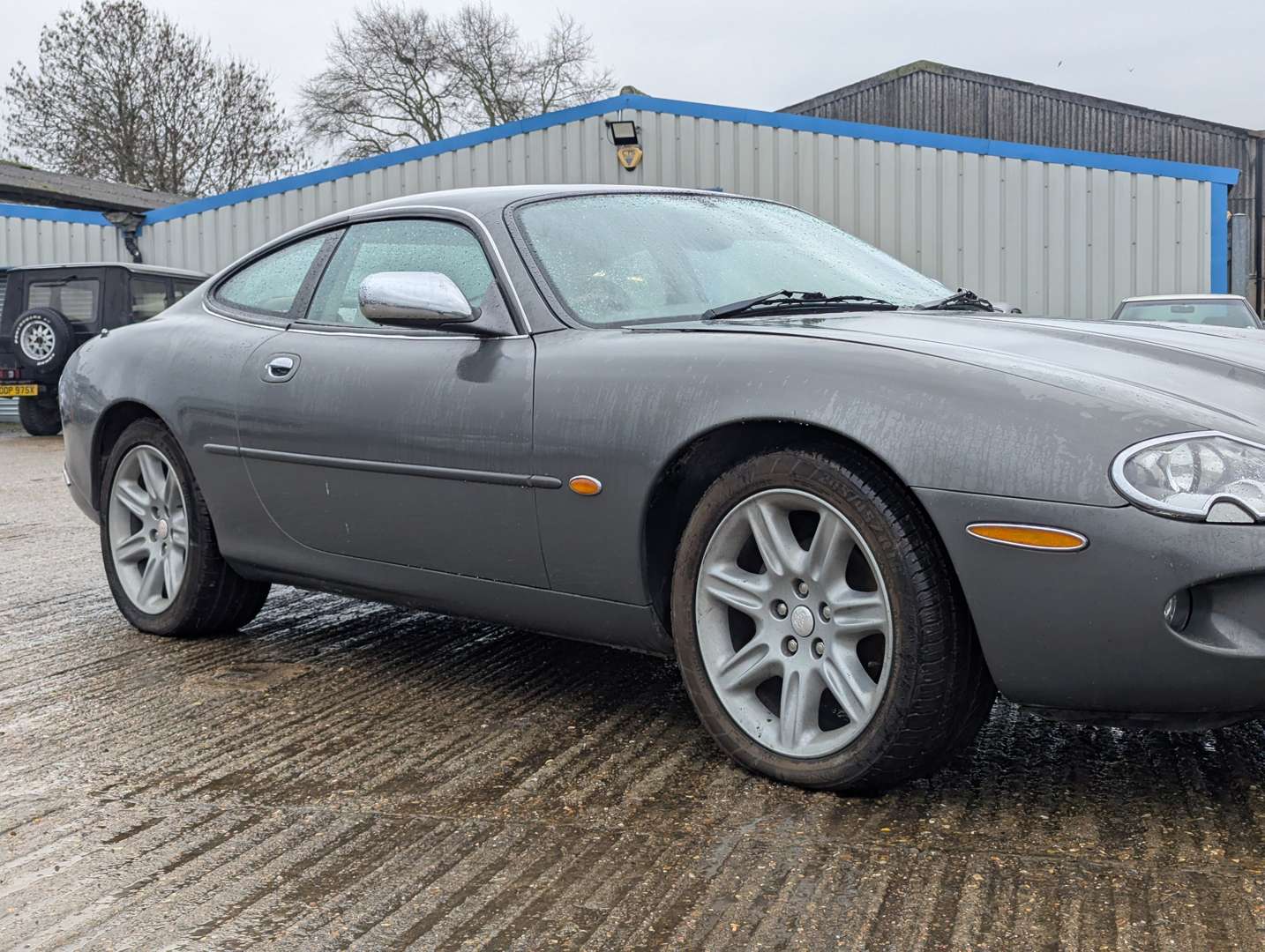 <p>1998 JAGUAR XK8 COUPE AUTO</p>