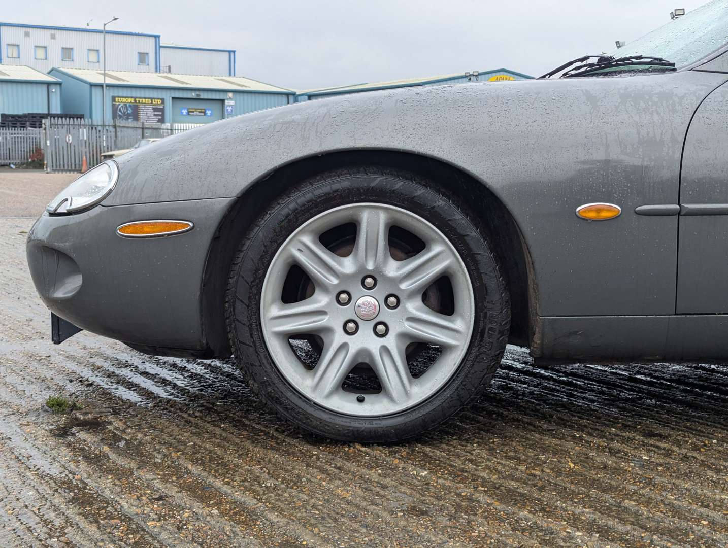 <p>1998 JAGUAR XK8 COUPE AUTO</p>