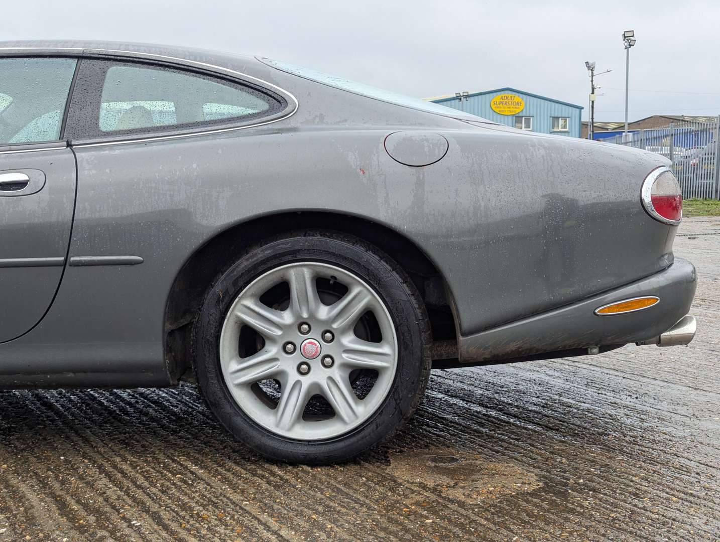 <p>1998 JAGUAR XK8 COUPE AUTO</p>