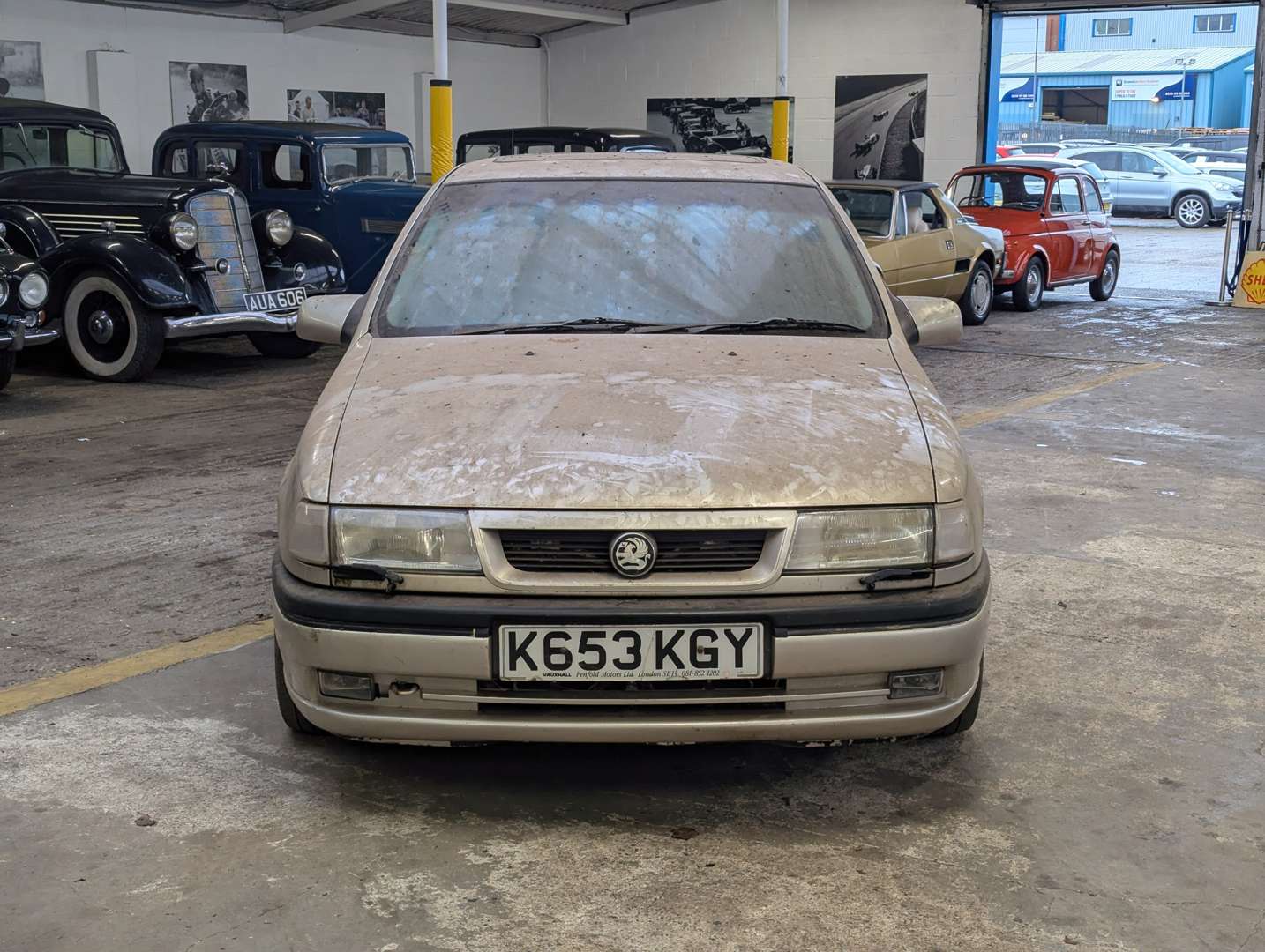 <p>1993 VAUXHALL CAVALIER DIPLOMAT AUTO</p>